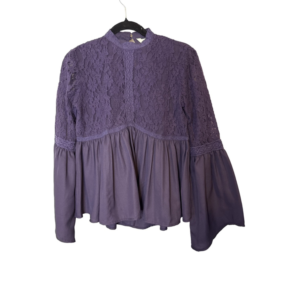 Sun & Shadow Purple Lace Bell Sleeve Blouse Size XS Floral Lace Keyhole Top